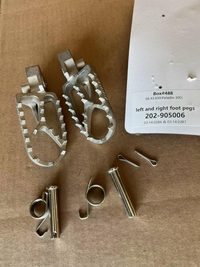 Left And Right Foot Pegs