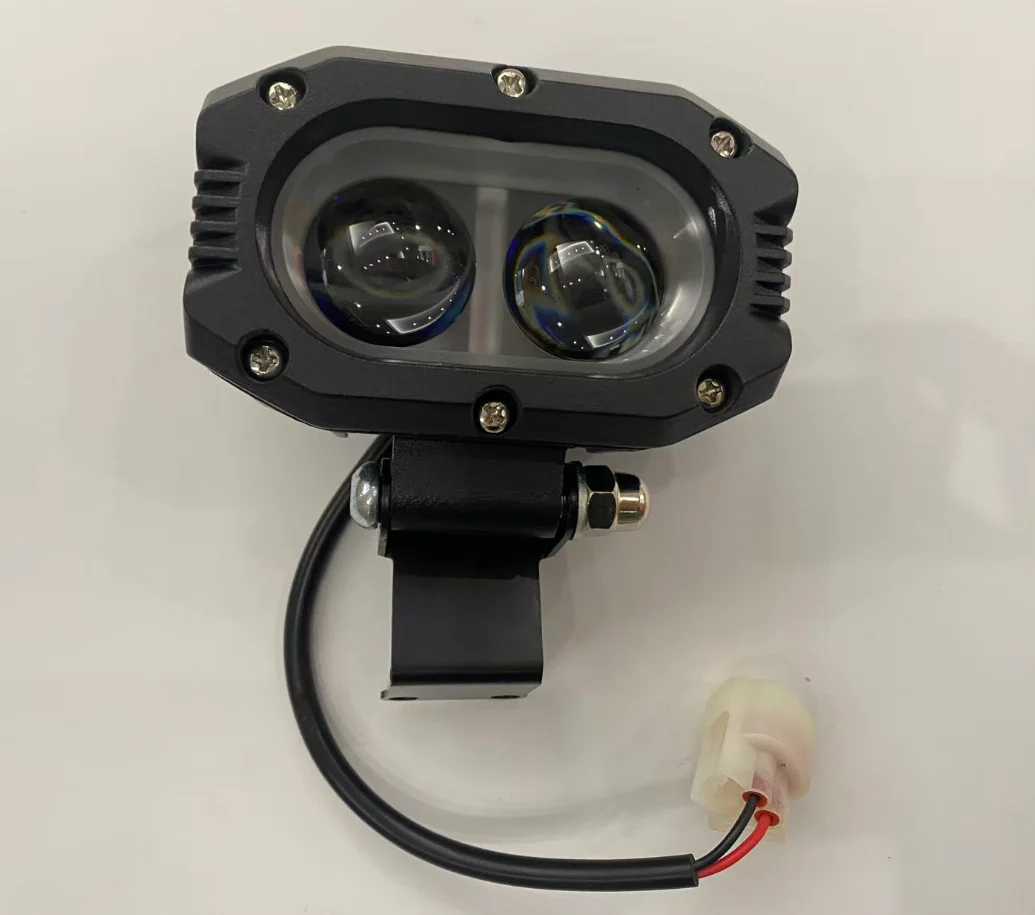 Dual-Bead Light