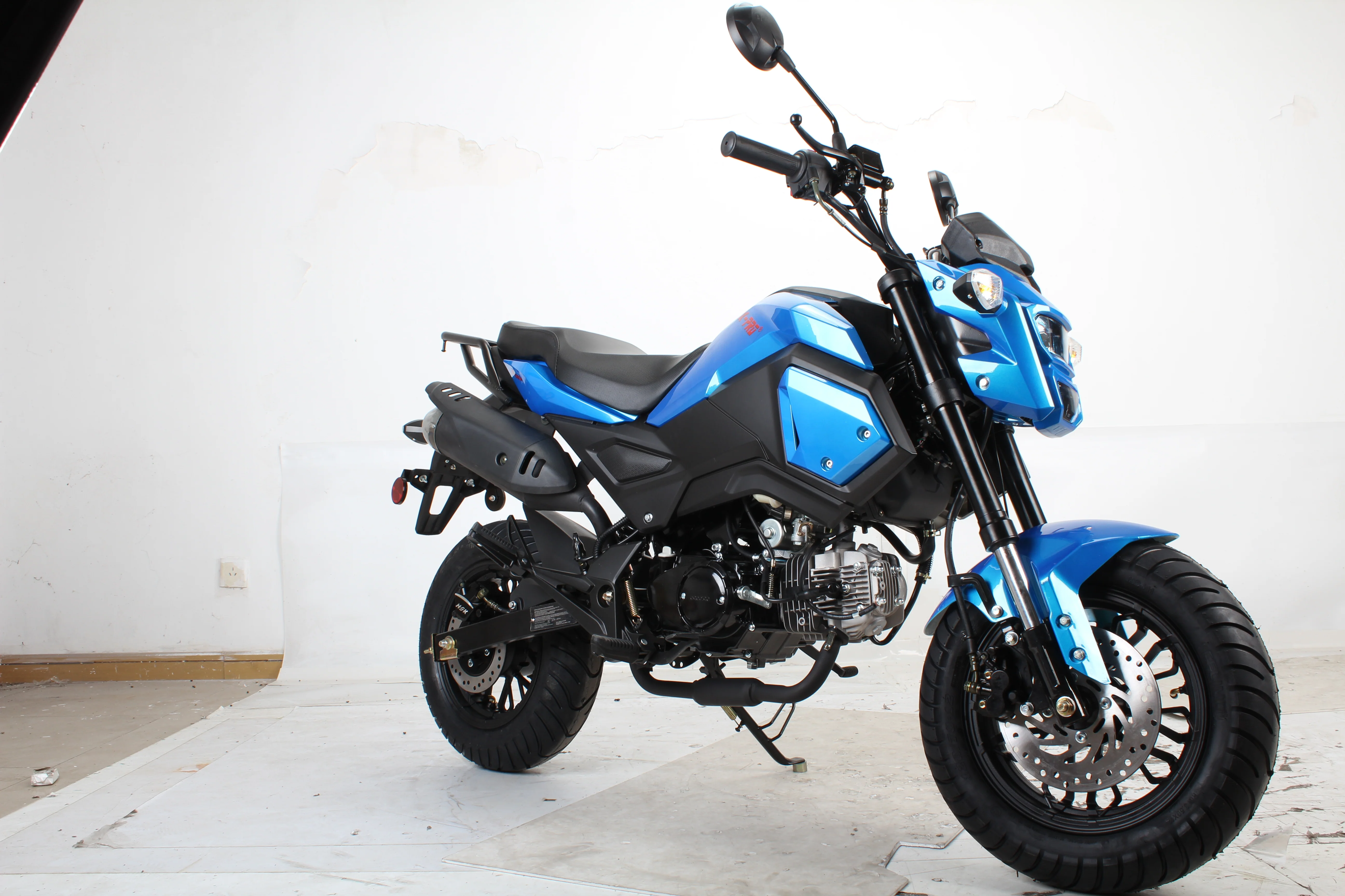 Free shipping! X-PRO 125cc Vader Motorcycle with Manual Transmission, Electric Start! Dual Headlights! Big 12in Wheels! - Image 25